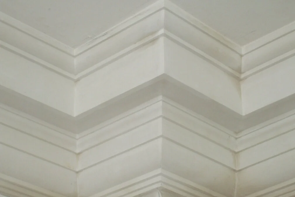 Vergoldete Deckenleiste mit Profil